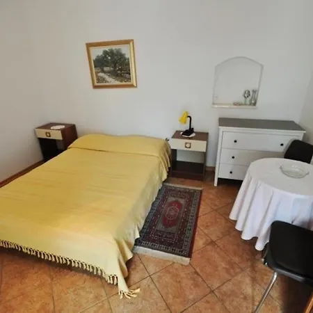 Apartament In Novigrad Mit Privatem Parkplatz Karpinjan