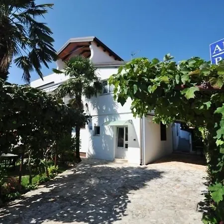 Apartament In Novigrad Mit Privatem Parkplatz *